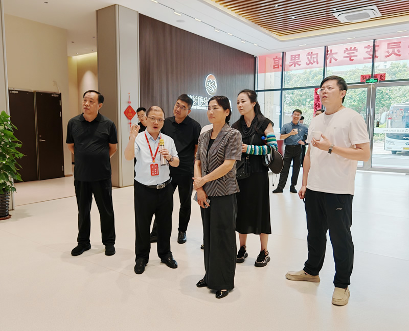 科技赋能中医药！开封市政协调研组实地考察仙芝楼创新成果